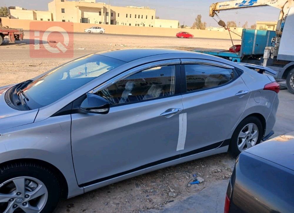 هیوندای ئەلەنترا